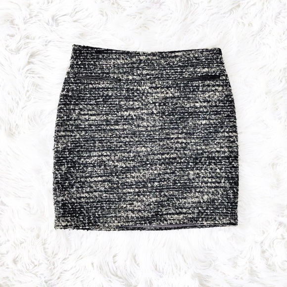 Ann Taylor Dresses & Skirts - Ann Taylor tweed boucle skirt